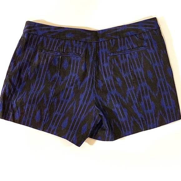 GAP Ikat Mid-Rise Canvas Shorts - Picture 4 of 5
